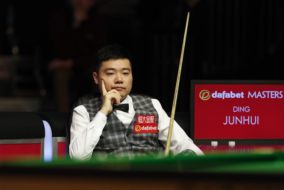 全场为之沸 全场为之沸